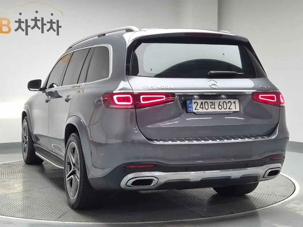 Mercedes-Benz Gls-Class 2021 photo 2