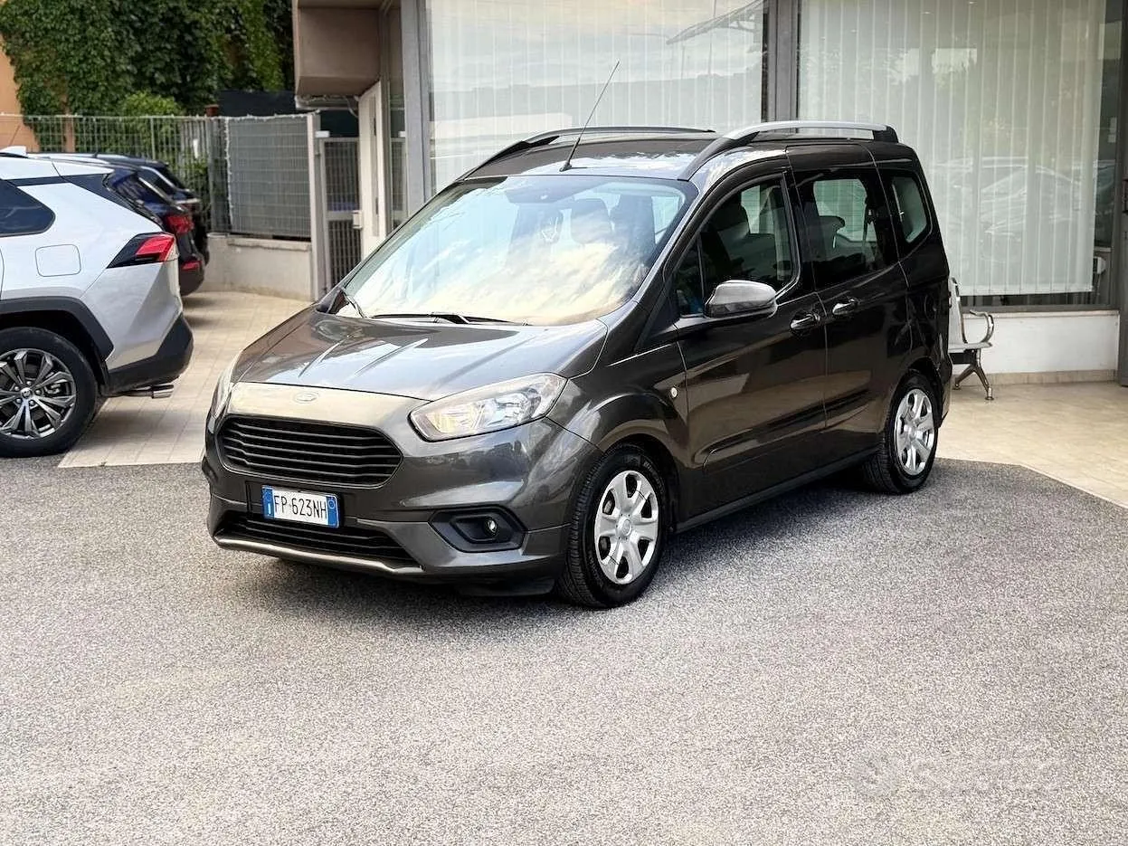 Ford Tourneo Courier 2018 photo 3