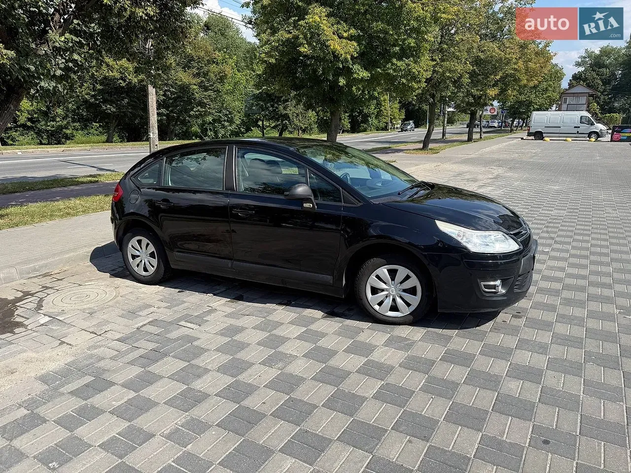 Citroen C4 2009 photo 3