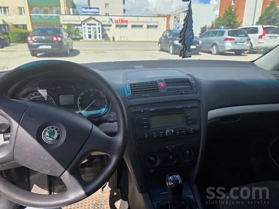 Skoda Octavia 2007 photo 3