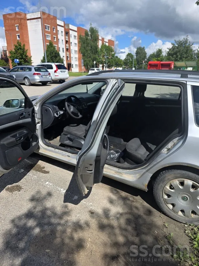 Skoda Octavia 2007 photo 4