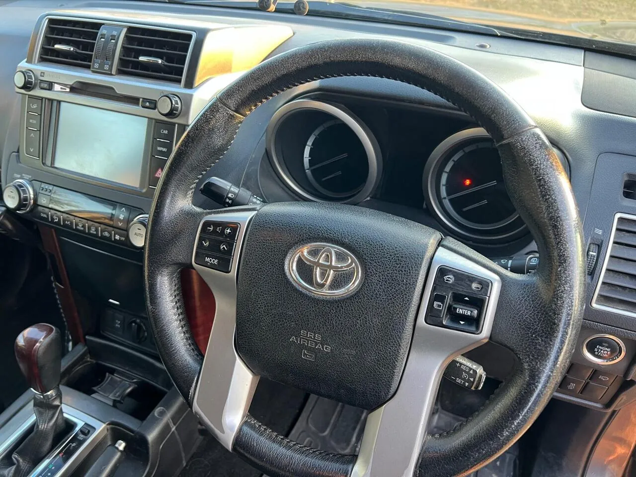 Toyota Land Cruiser 2014 photo 3