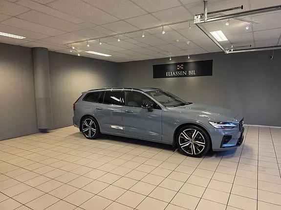 Volvo V60 2022 photo 3