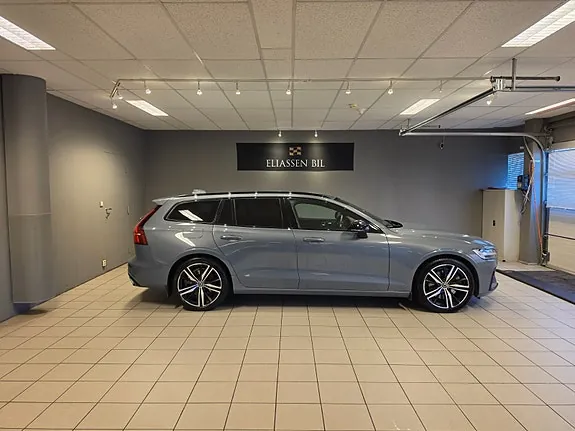 Volvo V60 2022 photo 4
