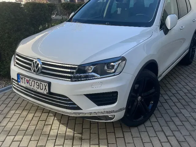 Volkswagen Touareg 2015 photo 2
