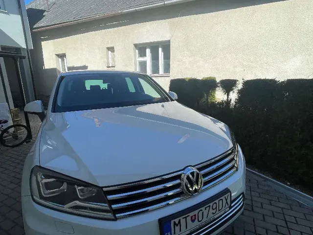 Volkswagen Touareg 2015 photo 3