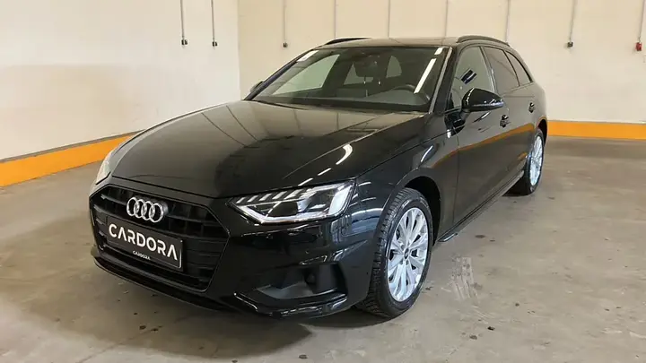 Audi A4 2021 photo 2