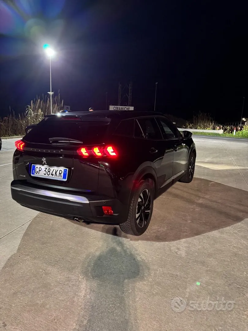 Peugeot 2008 2023 photo 2