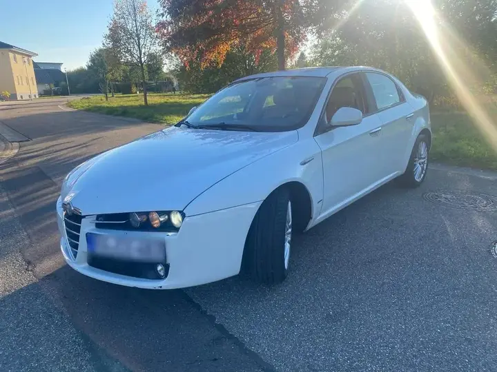 Alfa Romeo 159