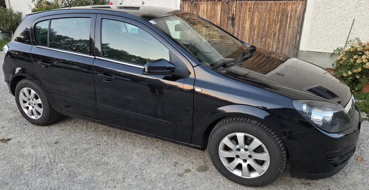 Opel Astra 2005 photo 2