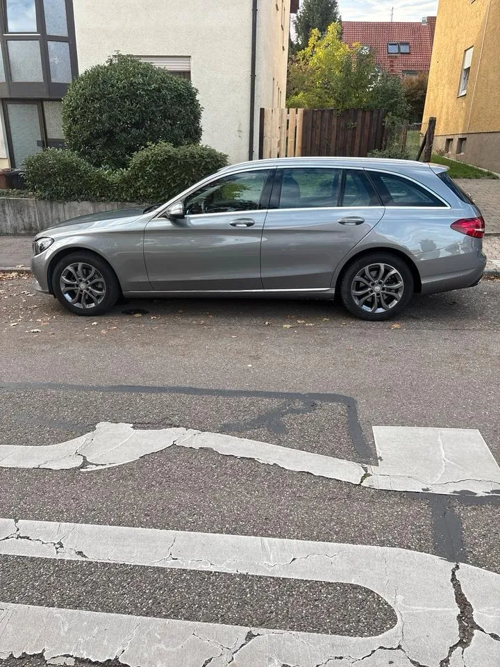 Mercedes-Benz C200