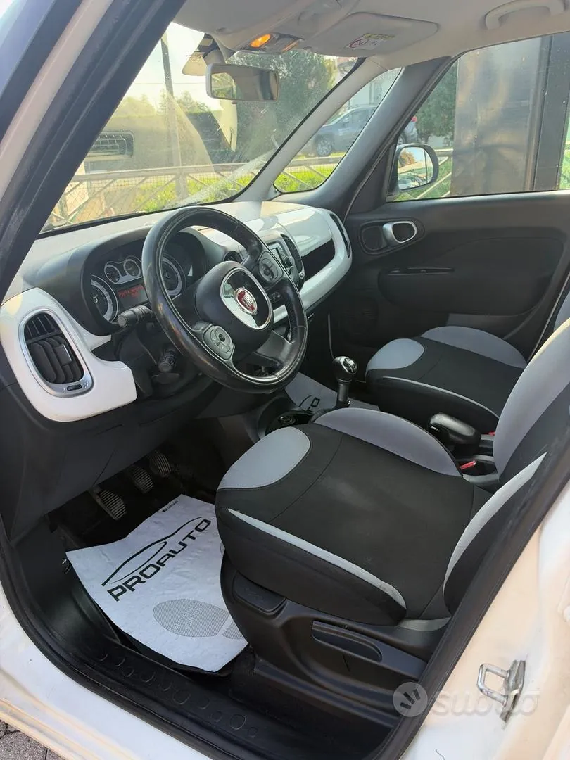 Fiat 500L 2015 photo 3