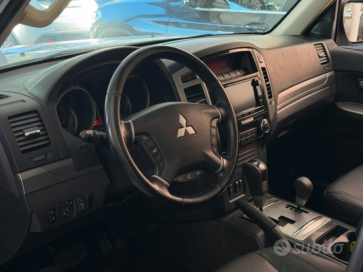 Mitsubishi Pajero 2017 photo 5