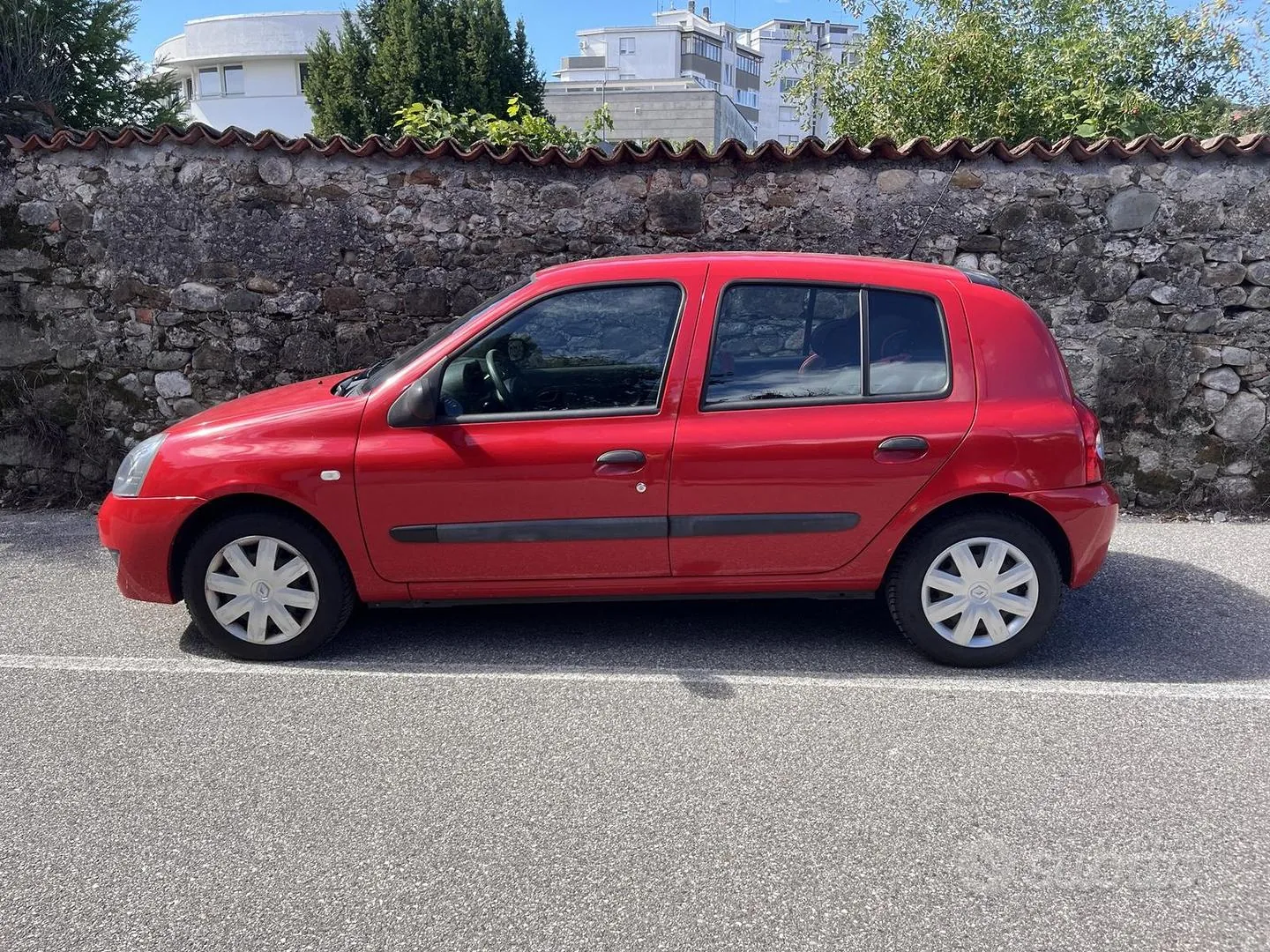 Renault Clio 2008 photo 2
