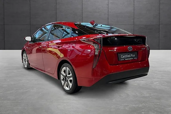 Toyota Prius 2018 photo 3