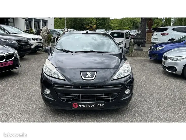 Peugeot 207 2012 photo 3