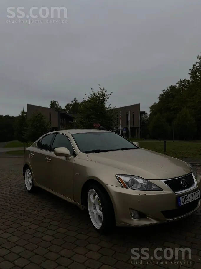 Lexus Is 2006 photo 4