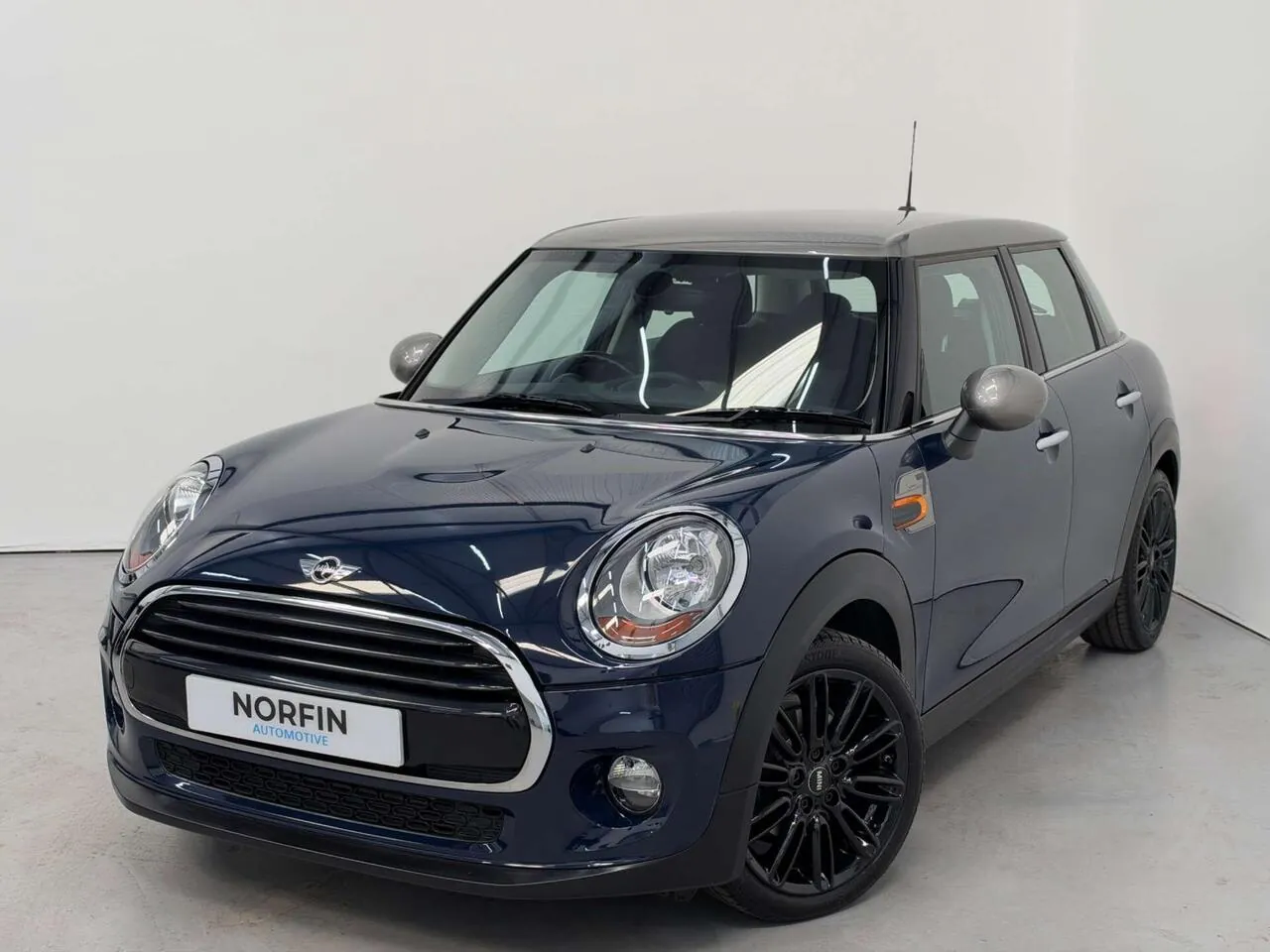 Mini Hatch