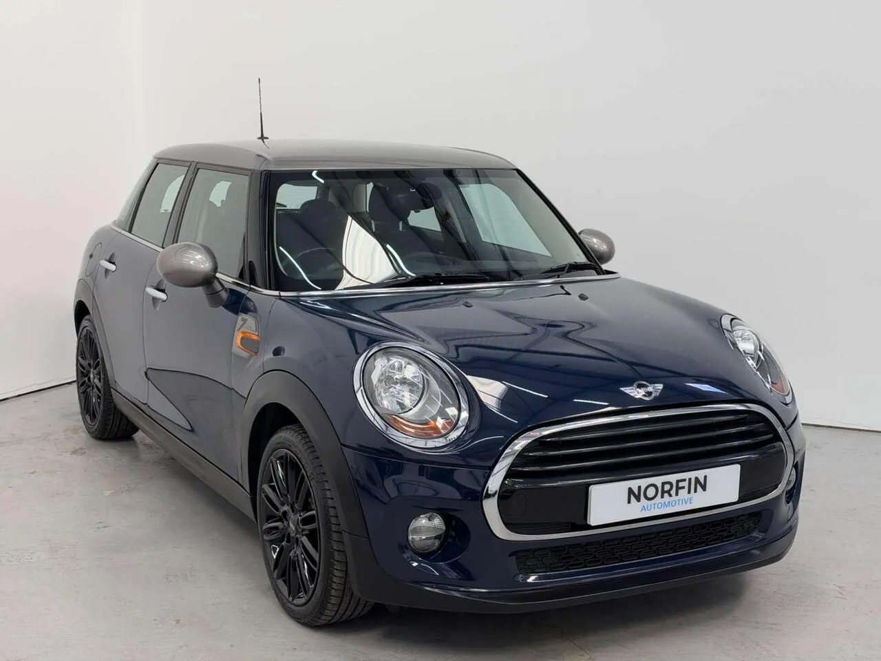 Mini Hatch 2018 photo 5