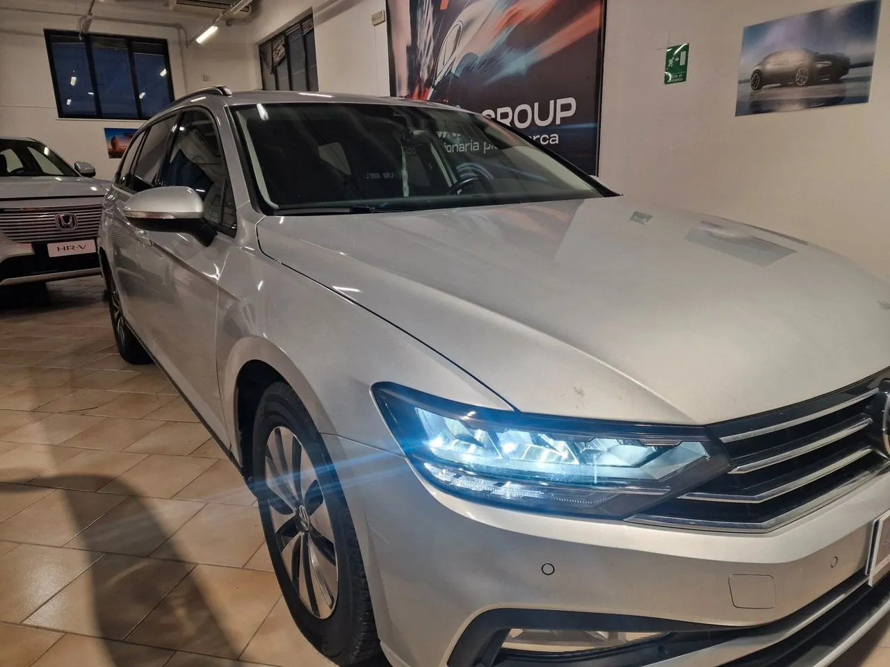 Volkswagen Passat 2021 photo 2