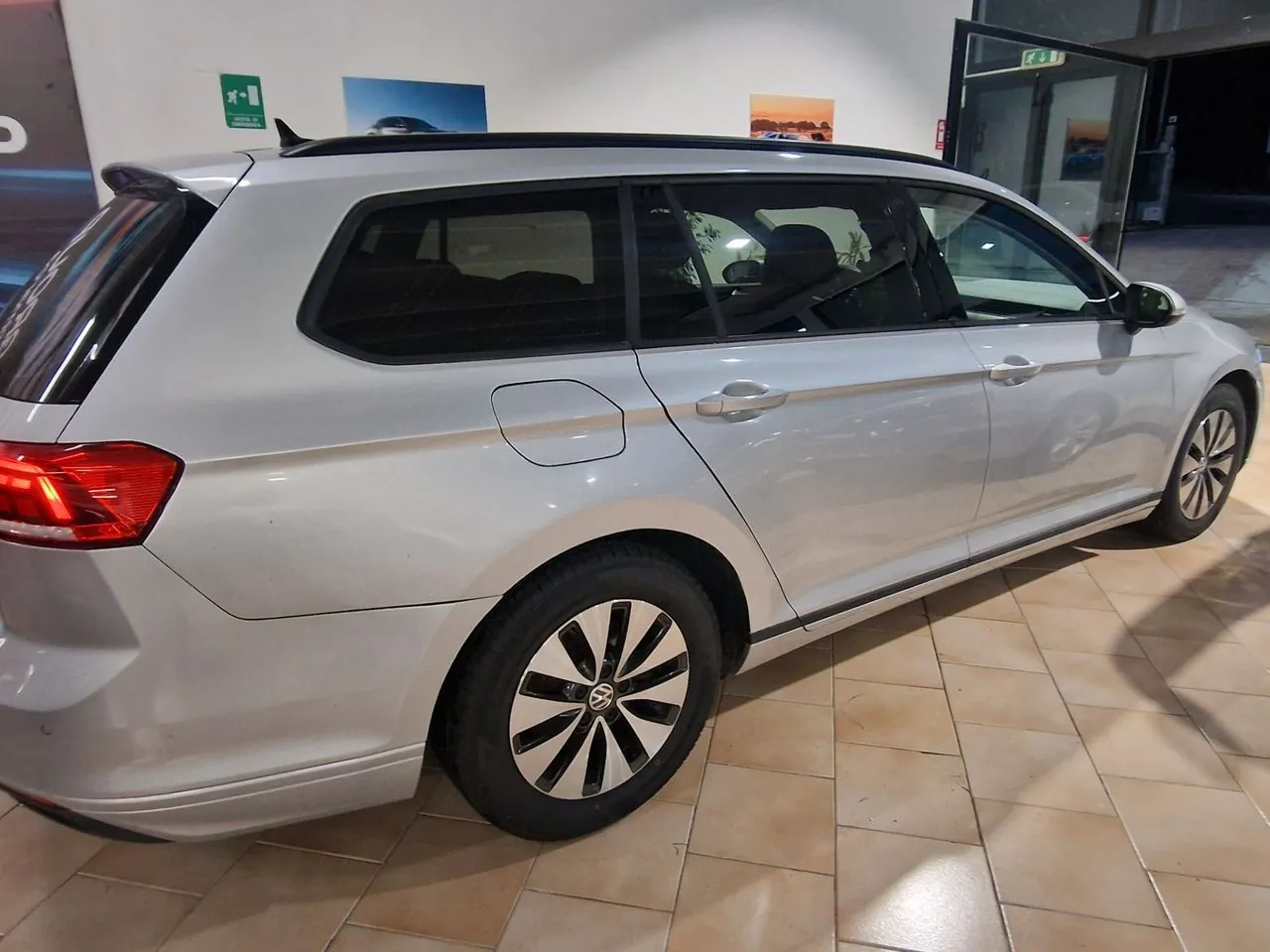 Volkswagen Passat 2021 photo 4