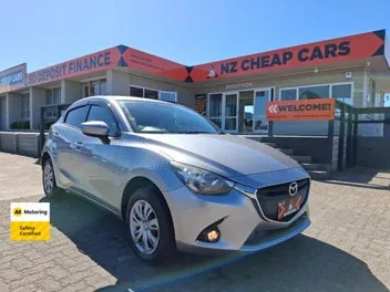 Mazda Demio 2016 photo 2
