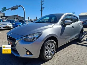 Mazda Demio 2016 photo 4