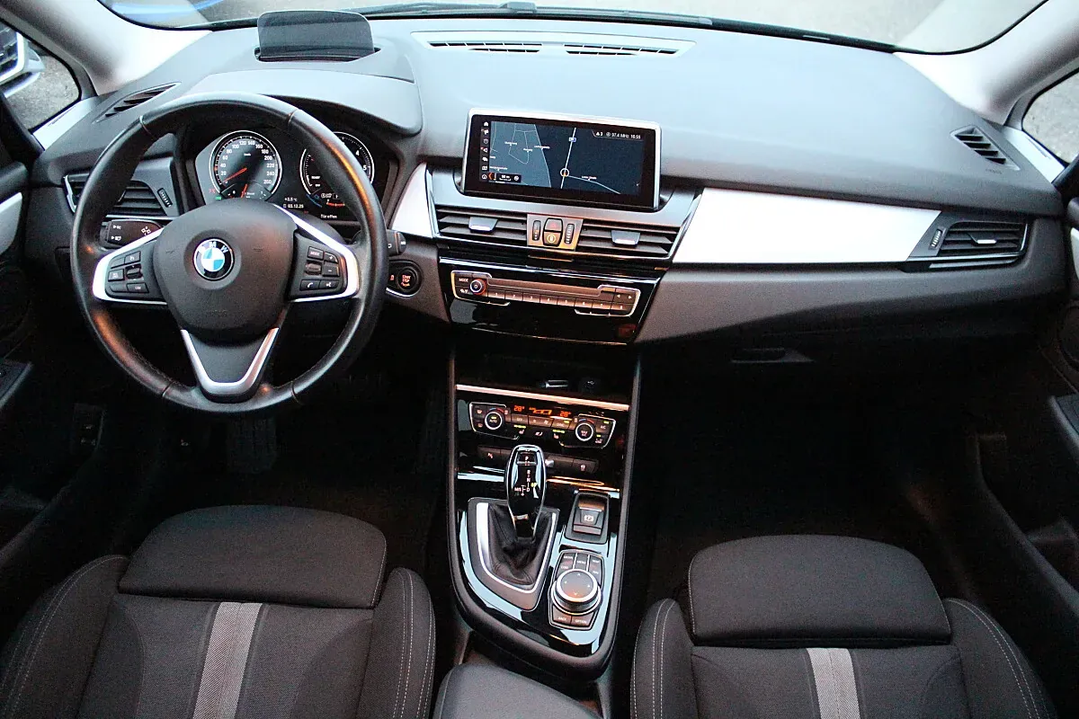 BMW 2 Series 2022 photo 3