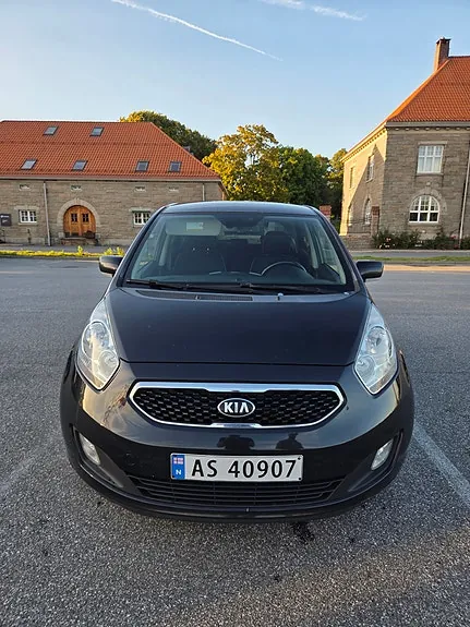 Kia Venga 2013 photo 2