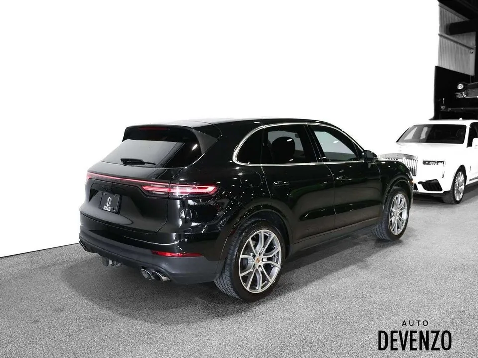 Porsche Cayenne 2023 photo 3