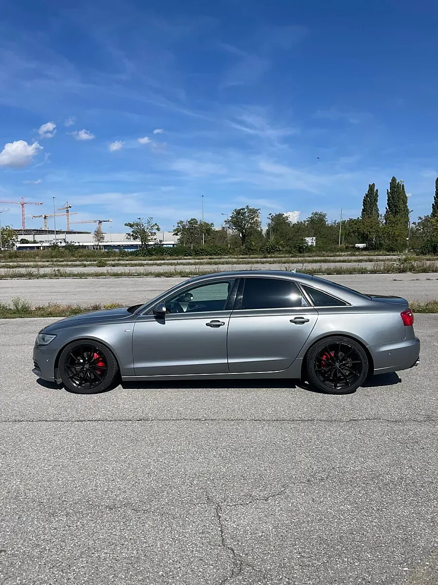 Audi A6 2014 photo 2