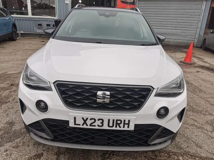 Seat Arona 2023 photo 2