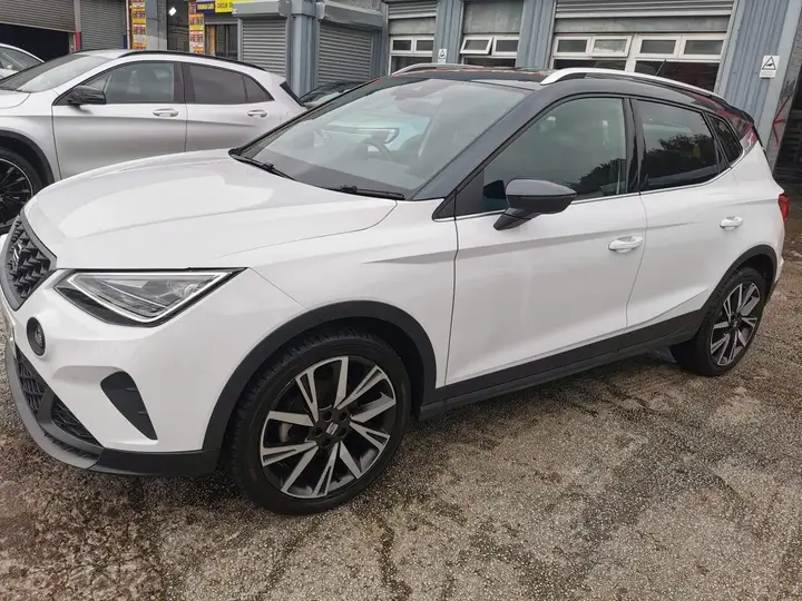 Seat Arona 2023 photo 3