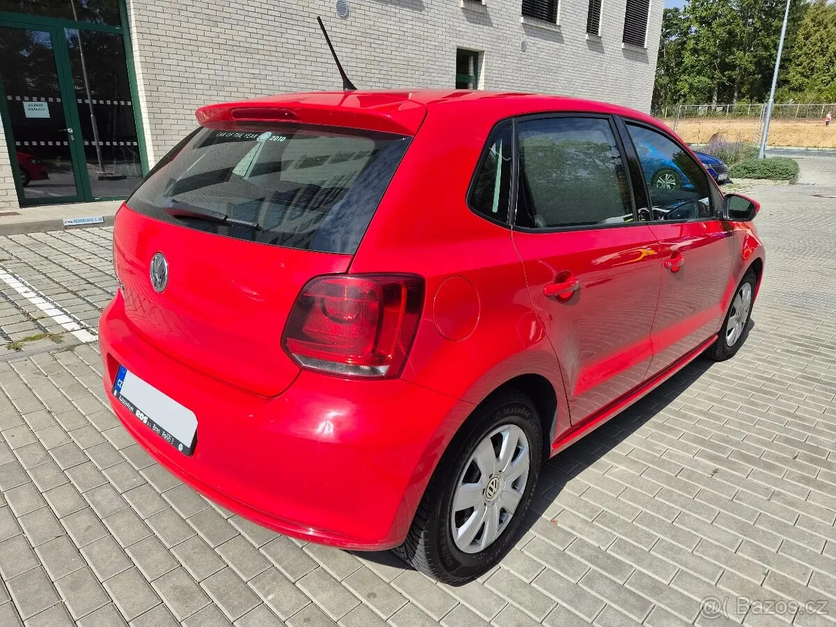 Volkswagen Polo 2011 photo 5