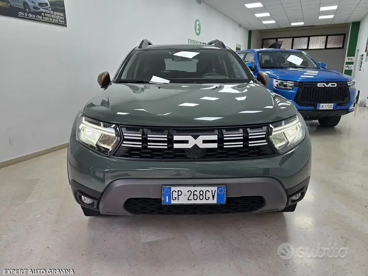 Dacia Duster 2023 photo 2