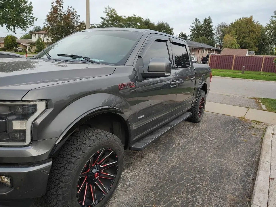 Ford F-150 Lariat