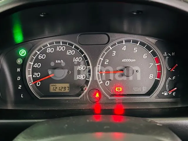Suzuki Swift 2005 photo 3