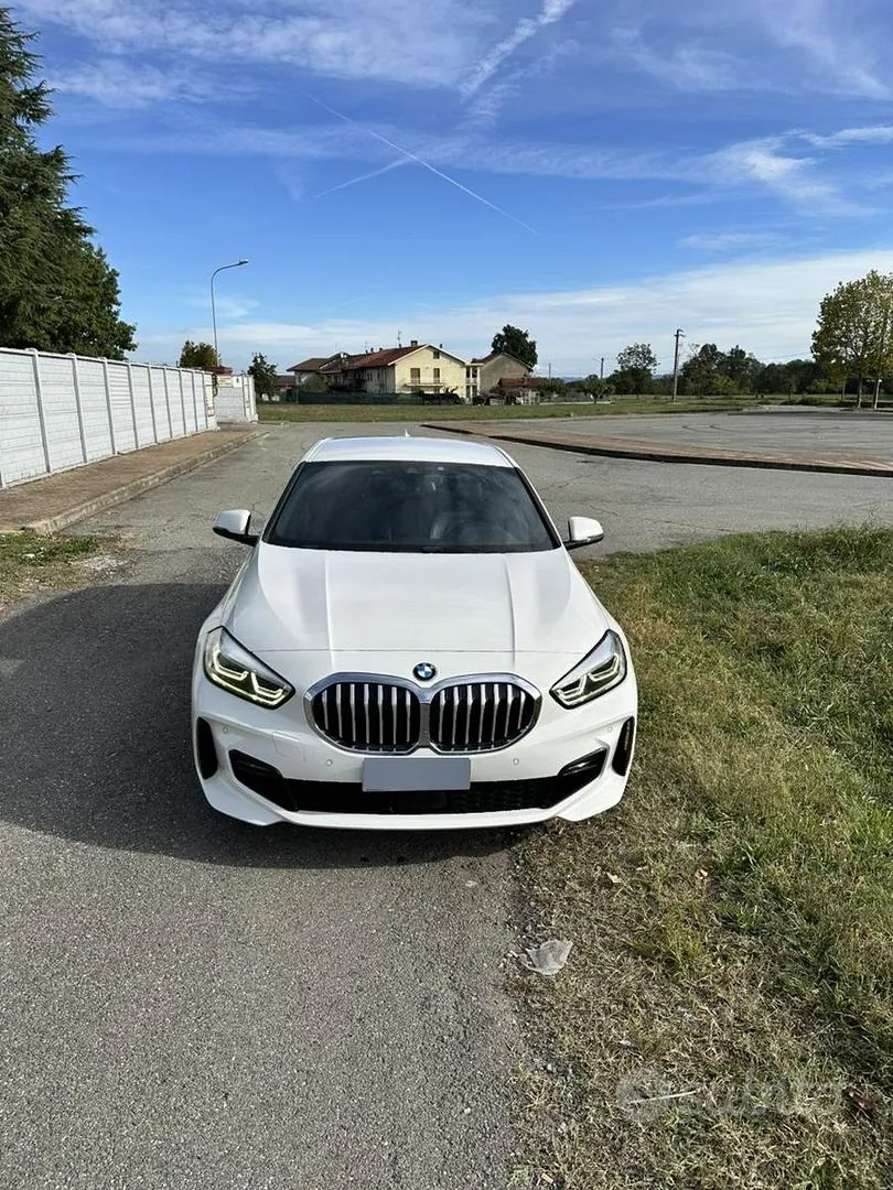 BMW 1 Series 2020 photo 2