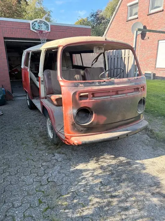 Volkswagen T2B