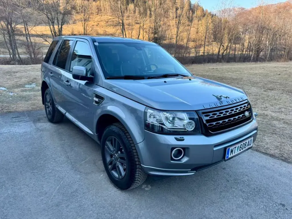 Land Rover Freelander 2015 photo 2