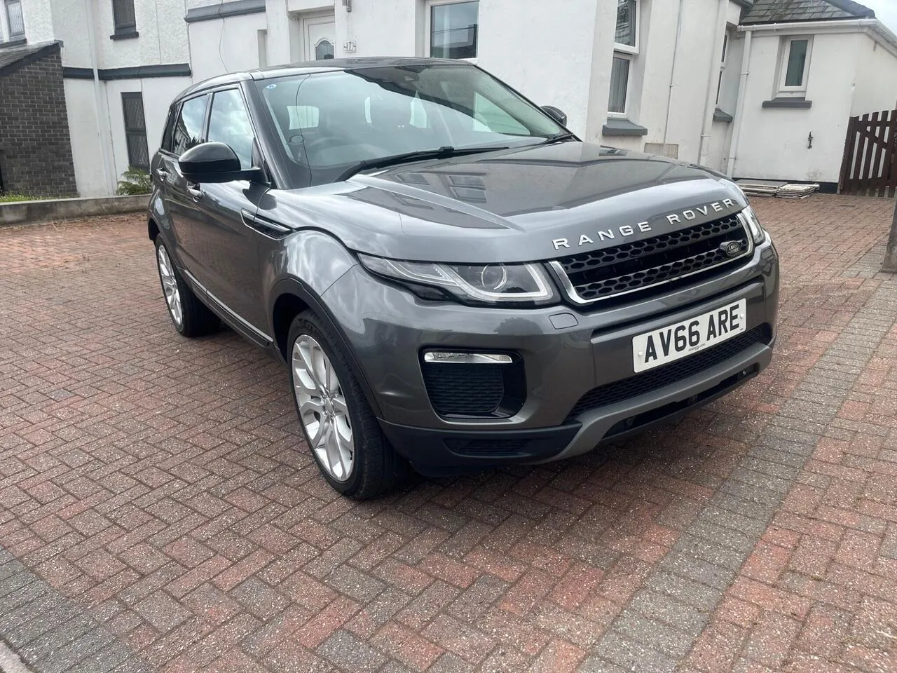 Land Rover Range Rover Evoque 2016 photo 2