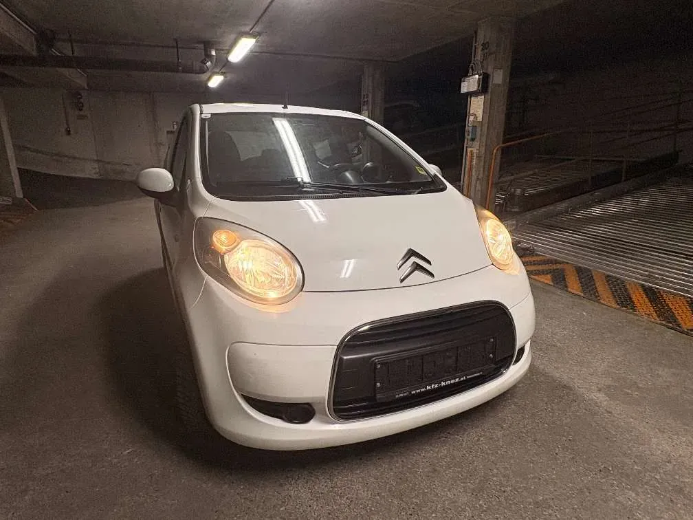 Citroen C1 2011 photo 2