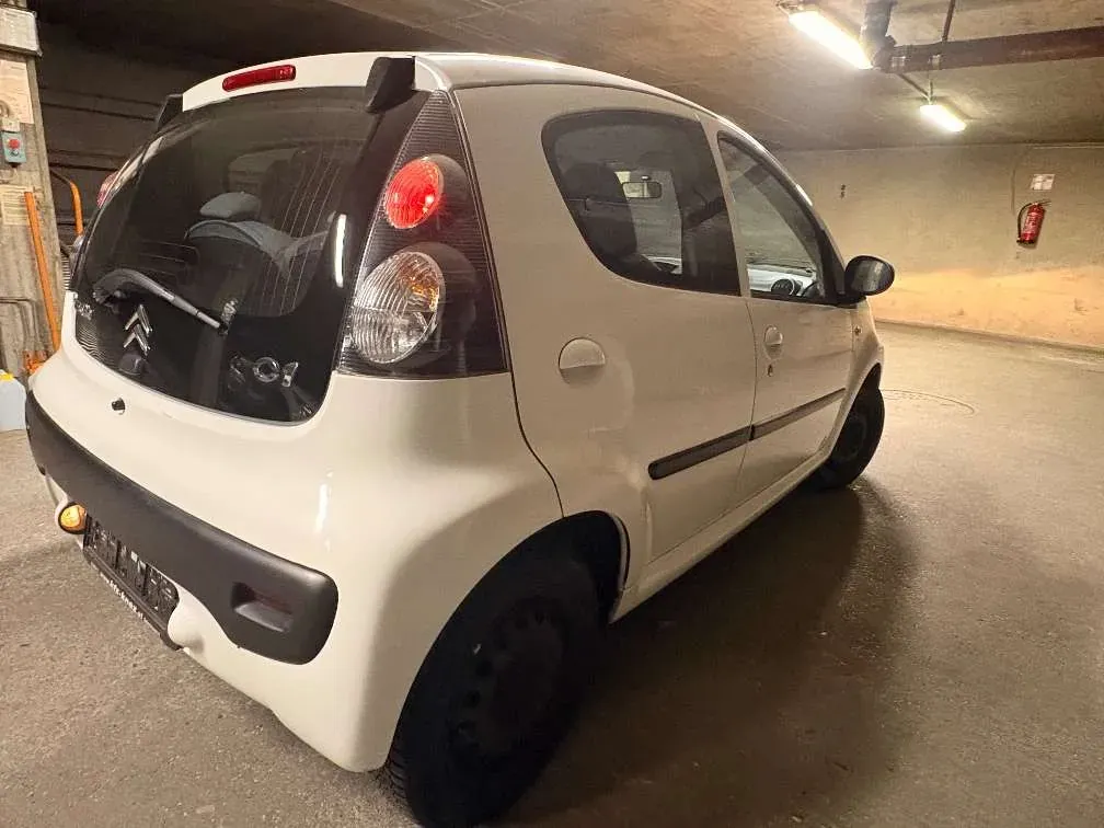 Citroen C1 2011 photo 3