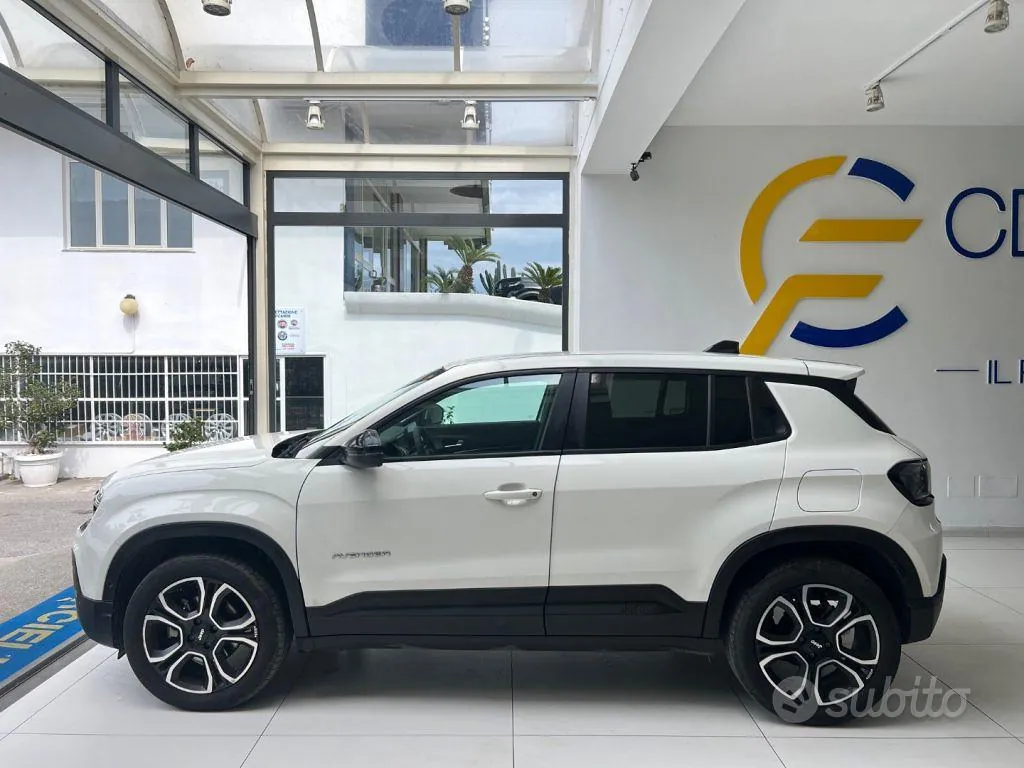 Jeep Avenger 2024 photo 2