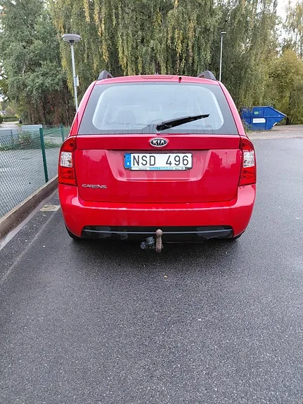 Kia Carens 2010 photo 3