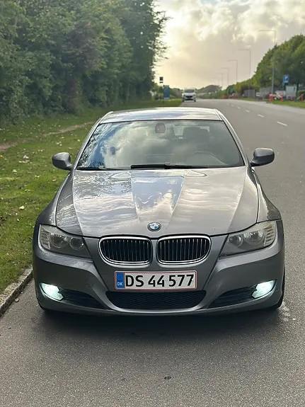 BMW 318I