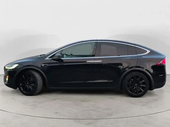 Tesla Model X 2017 photo 3