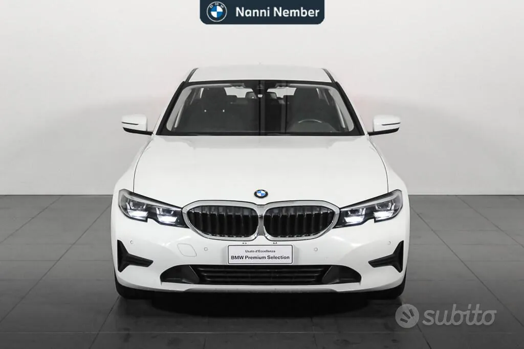 BMW 3 Series 2022 photo 2