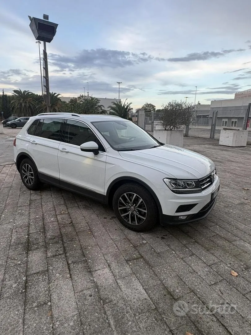 Volkswagen Tiguan 2018 photo 2