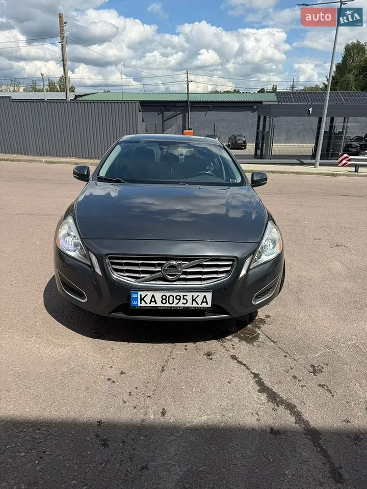 Volvo S60 2011 photo 5
